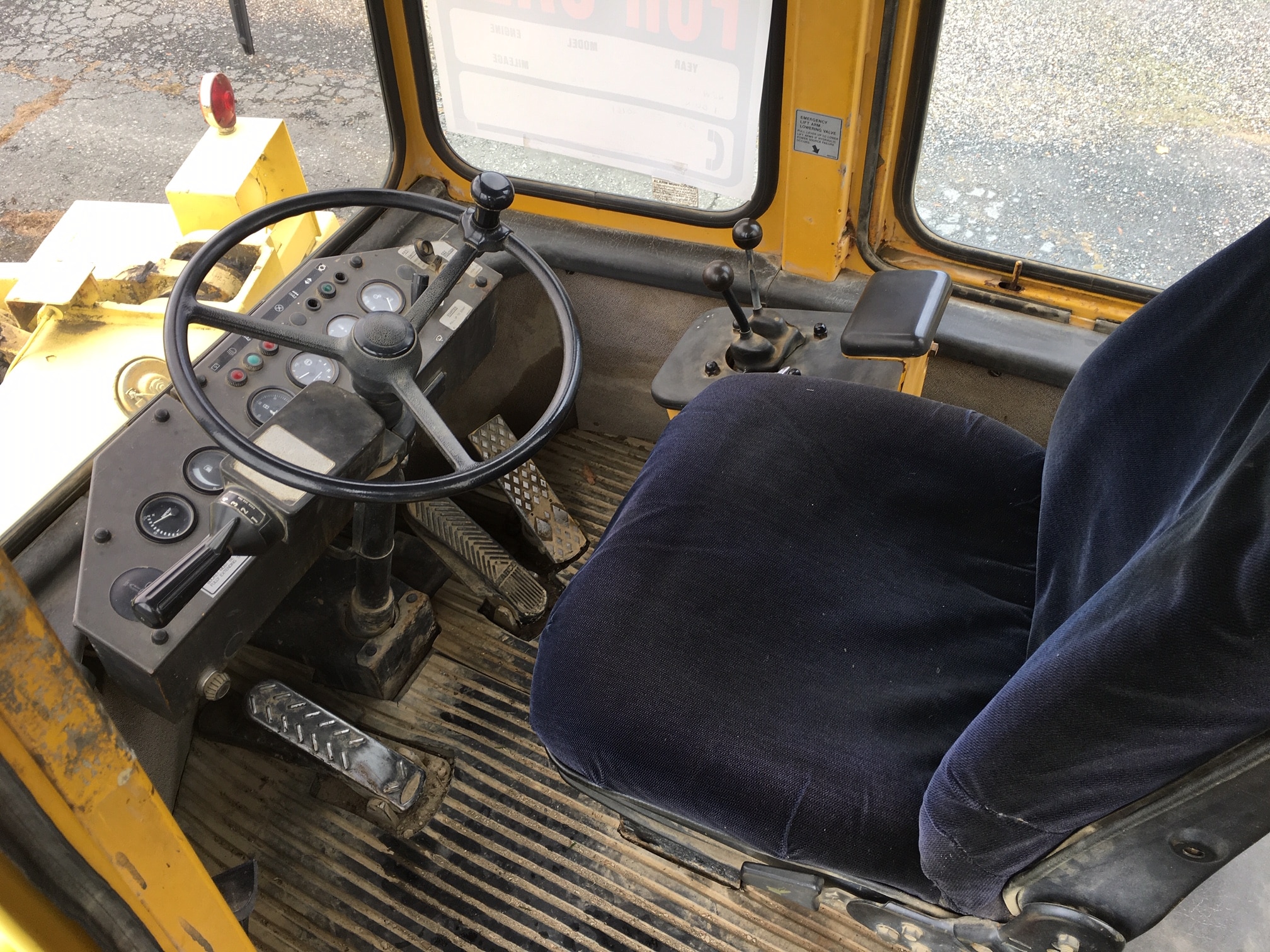 wheel loader, bucket loader, rubber tire loader near me United