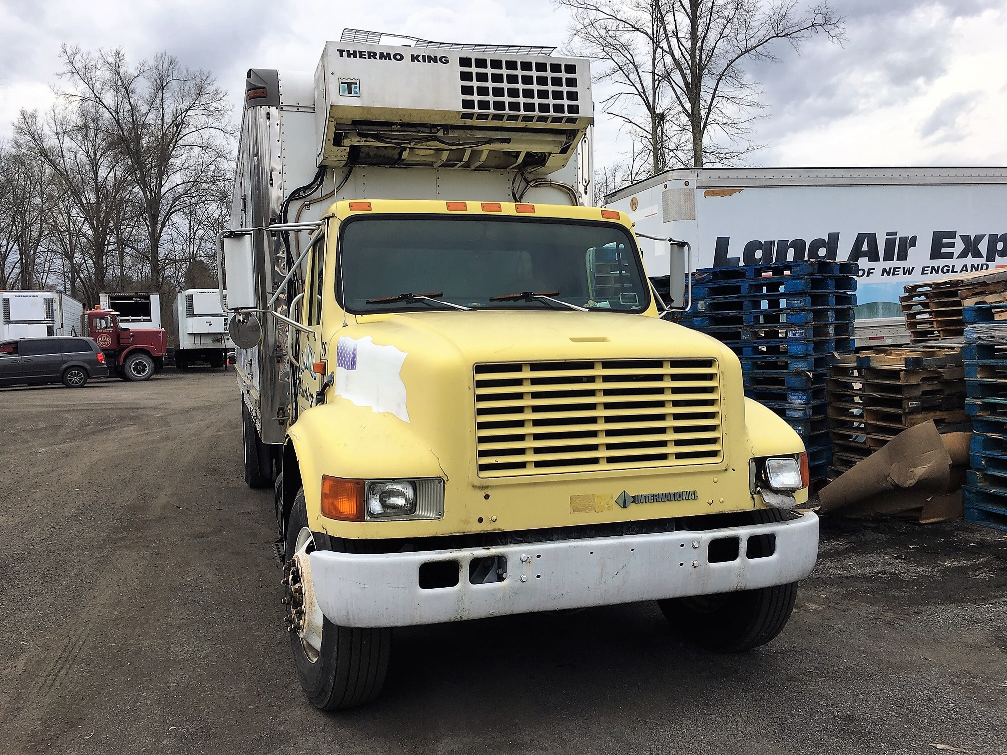 International Refrigerated Box Truck 5'500 SOLD! United Exchange USA