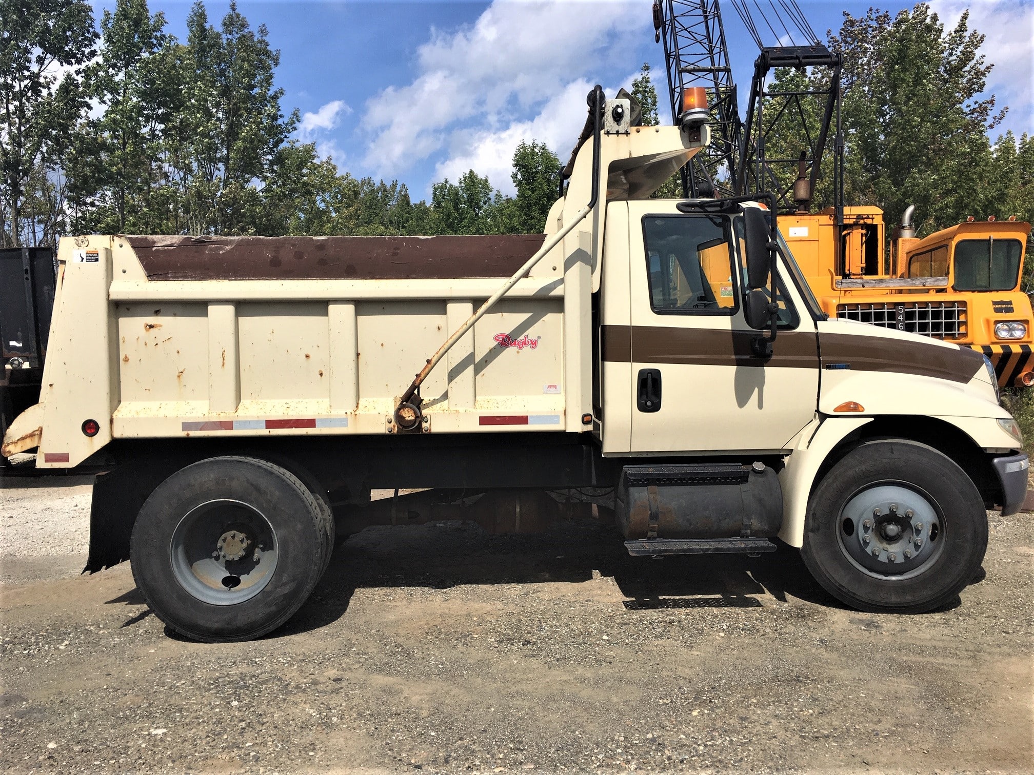International 4300 Dump Truck $20'000 SOLD! - United Exchange USA