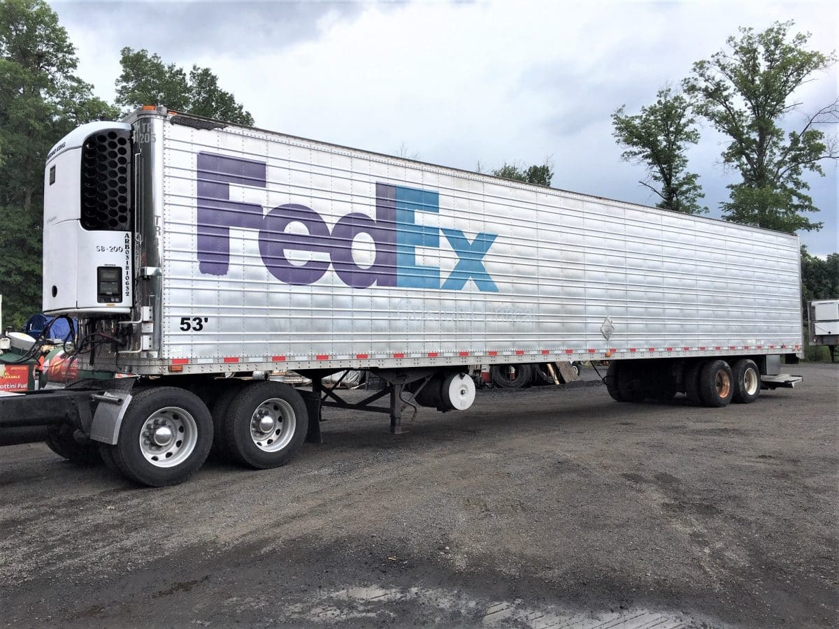 olderusedrefrigeratedcargovantrailerforsale United Exchange USA